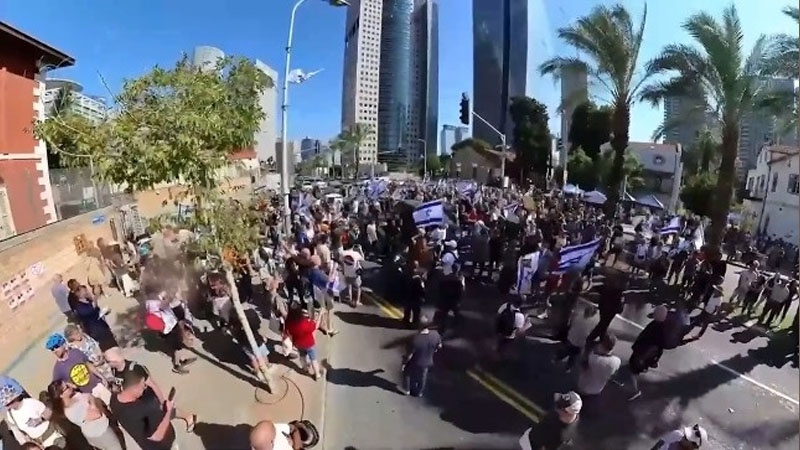 Iranpress: تظاهرة في تل أبيب تطالب بإقالة نتنياهو