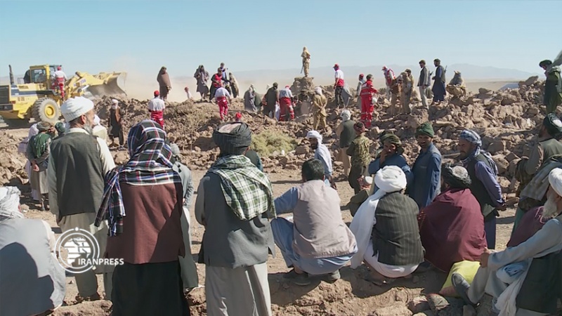 Iranpress: إيران ترسل فرق إنقاذ إلى مدينة هرات الأفغانية لمساعدة المتضررين من الزلزال