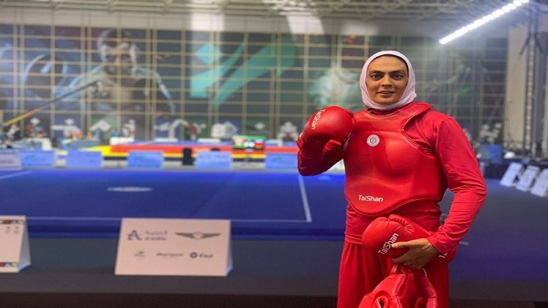 Iranpress: إيرانية تحصد ذهبية الساندا في دورة الألعاب العالمية القتالية بالرياض