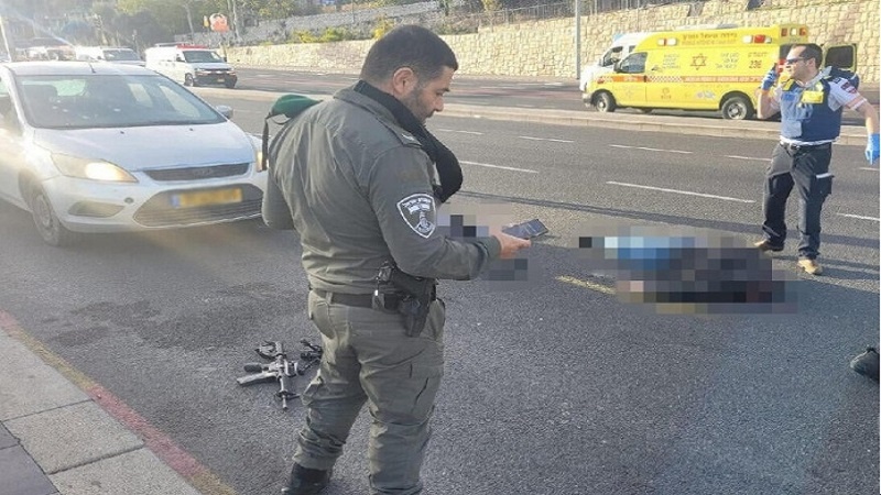 Iranpress: 2 شهيد و3 قتلى في عملية إطلاق نار في القدس 