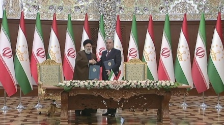 توقيع 18 مذكرة تفاهم في مختلف المجالات بين إيران وطاجيكستان + فيديو