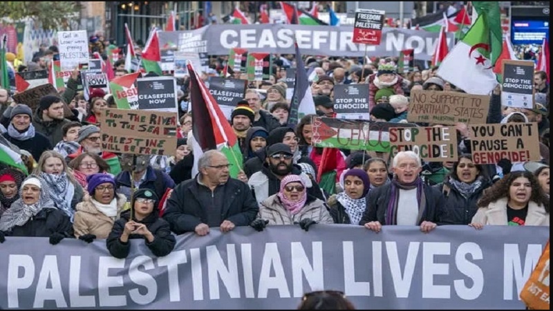 Iranpress: تجدد المظاهرات في إسكتلندا دعمًا لغزة 