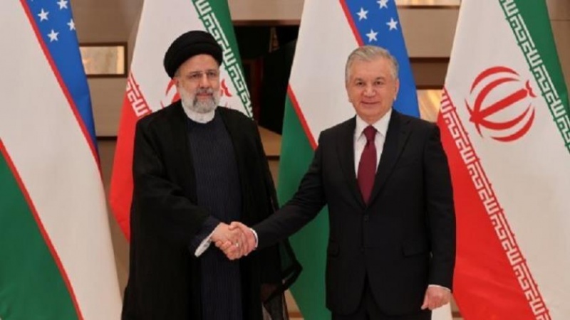 Iranpress: رئيسي يؤكد على تحسين مستوى التعاون بين إيران وأوزبكستان
