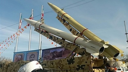 إيران تنتج صاروخَين جو - جو لاعتراض المسيّرات وصواريخ الكروز