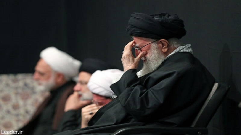 ایران برس: بحضور قائد الثورة... إقامة الليلة الثانية من مراسم العزاء باستشهاد السيدة فاطمة الزهراء (س)