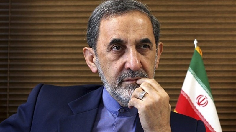 Iranpress: مستشار قائد الثورة الإسلامية يرد على البيان التدخلي للمنتدى الروسي العربي