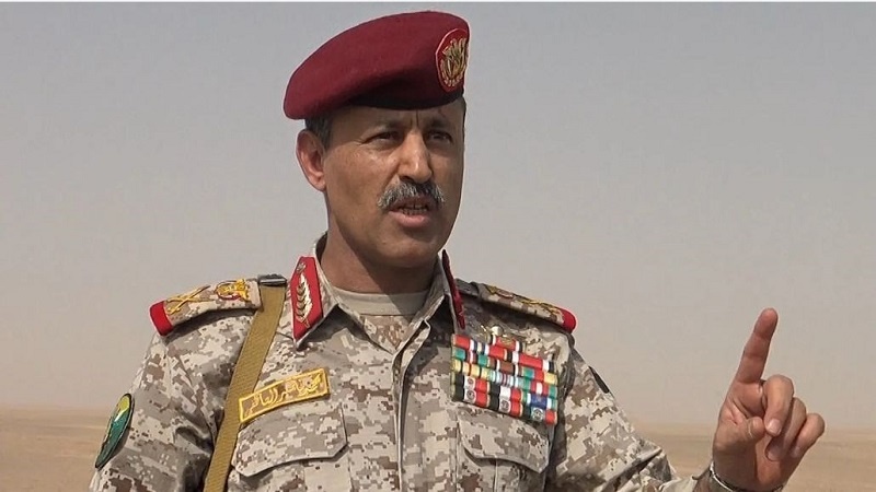 Iranpress: وزير الدفاع اليمني: لا خطوط حمراء أمامنا وكل الاحتمالات مفتوحة