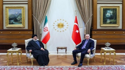 رئيسي وأردوغان يتفقان على توسيع التعاون السياسي والاقتصادي والأمني