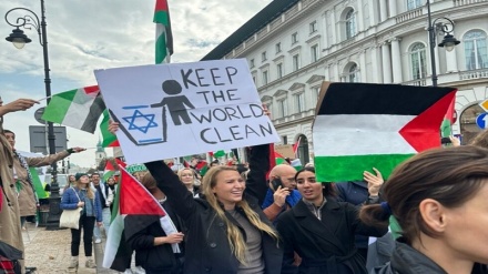 طلاب جامعة وارسو ينتقدون ألمانيا لدعمها الاحتلال الإسرائيلي