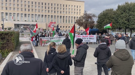 وقفة احتجاجية في روما تنديدا بالرقابة على الغضب الشعبي ضد الصهاينة