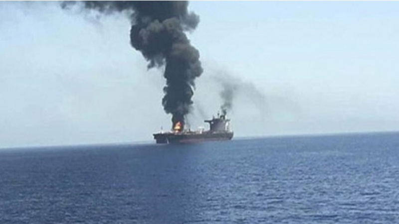 Iranpress: القوات المسلحة اليمنية تستهدف سفينة أميركية 