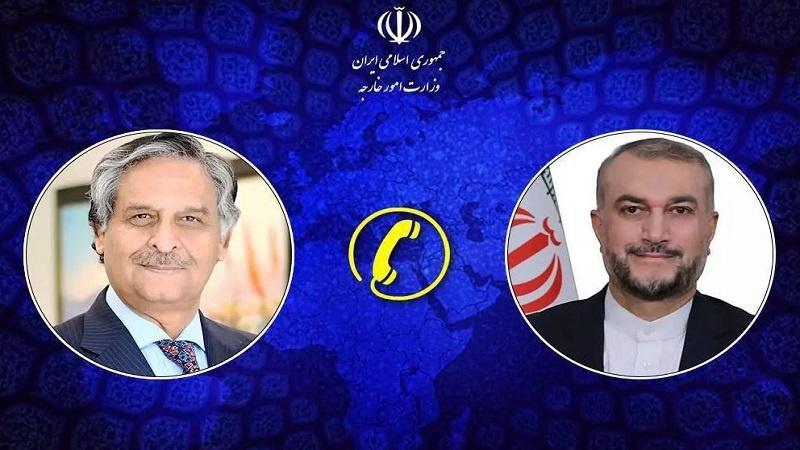 Iranpress: وزير الخارجية يؤكد ضرورة التعاون بين إيران وباكستان لتدمير معسكرات الإرهابيين في الأرض الباكستانية  
