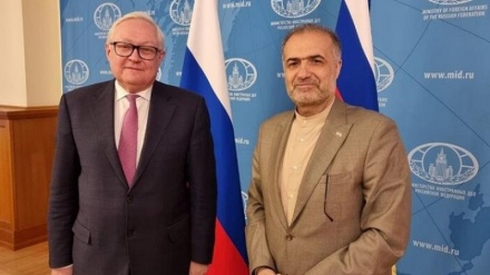 إيران وروسيا تبحثان التعاون بين دول ‘‘بريكس’’