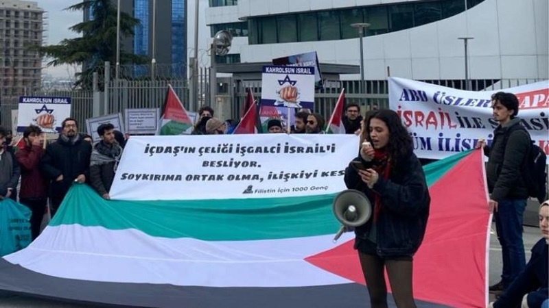 Iranpress: مظاهرة أمام شركة تركية تصدّر الصلب إلى إسرائيل