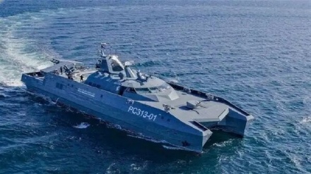 انضمام سفينتين حربيتين إلى بحرية حرس الثورة الإسلامية في إيران