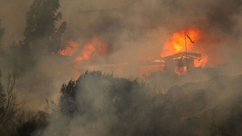Iranpress: 112 قتيلا في حرائق غابات تشيلي