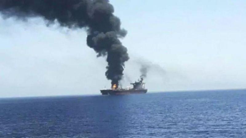 Iranpress: استهداف سفينة بريطانية بمضيق باب المندب