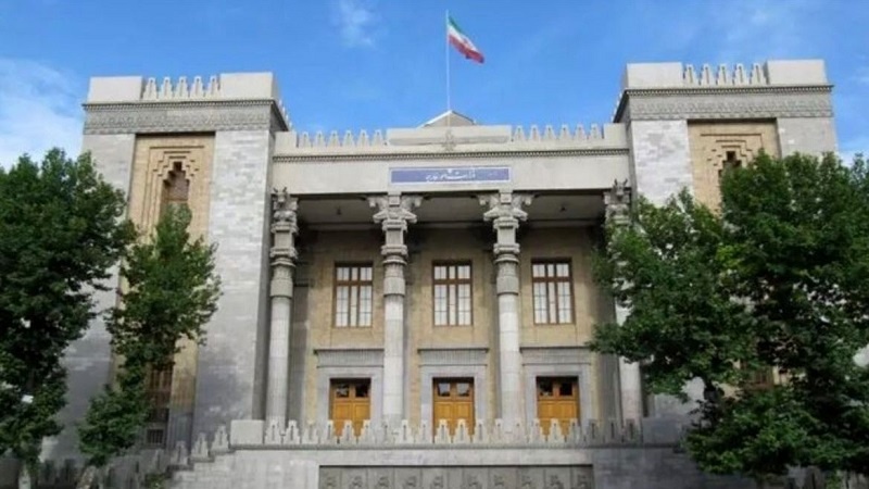 Iranpress: إيران تبلغ السفير الكويتي في طهران احتجاجها بشأن نهج الكويت حول حقل "آرش" للغاز