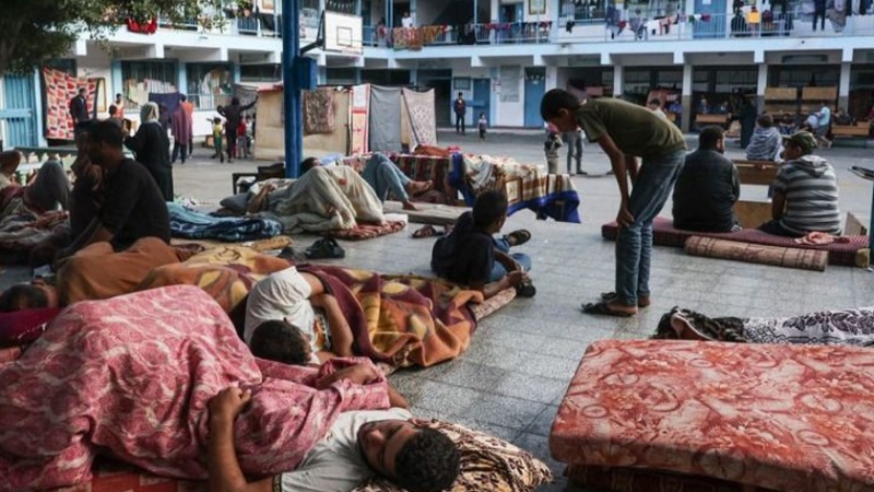 Iranpress: وزارة الصحة بغزة: رصد نحو مليون اصابة بالامراض المعدية.. والإحتلال قتل 364 كادر صحي