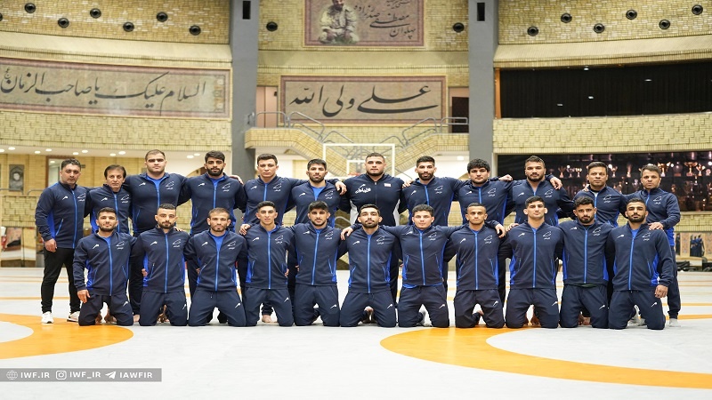 Iranpress: 7 ميداليات للمنتخب الإيراني في أول أيام بطولة وهبي أمري للمصارعة بتركيا